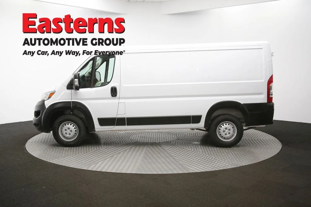 Used 2025 White Ram Base image 56