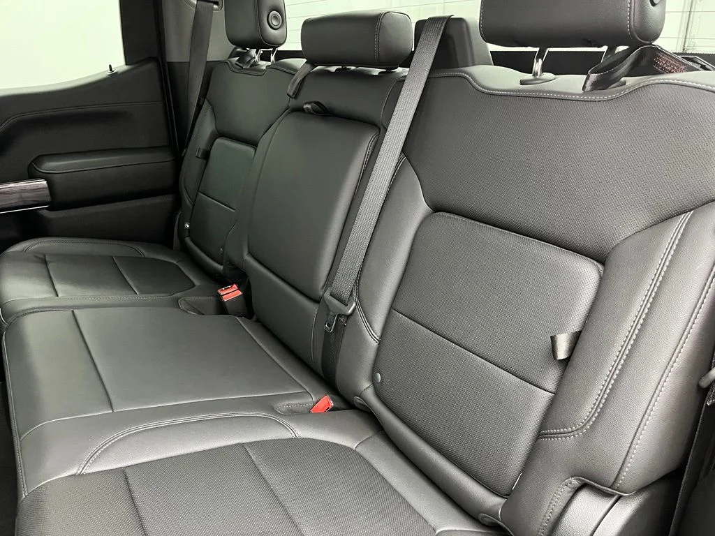 Used 2019 Black Chevrolet LTZ image 26
