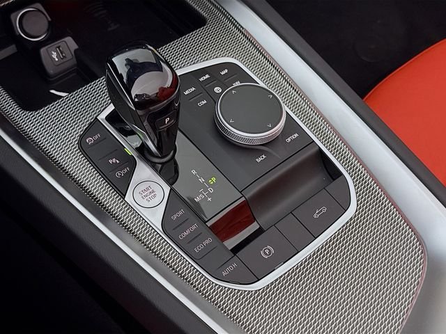 New 2026 Alpine White BMW sDrive30i image 17