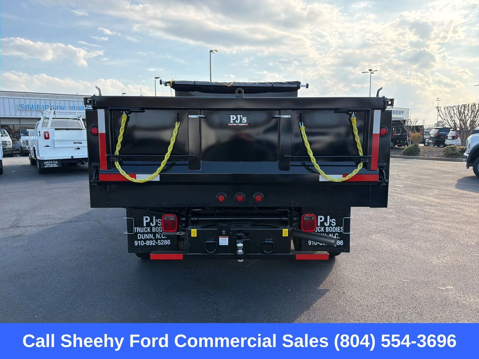 2026 Ford F-550 Super Duty Chassis Cab XL - Photo 7