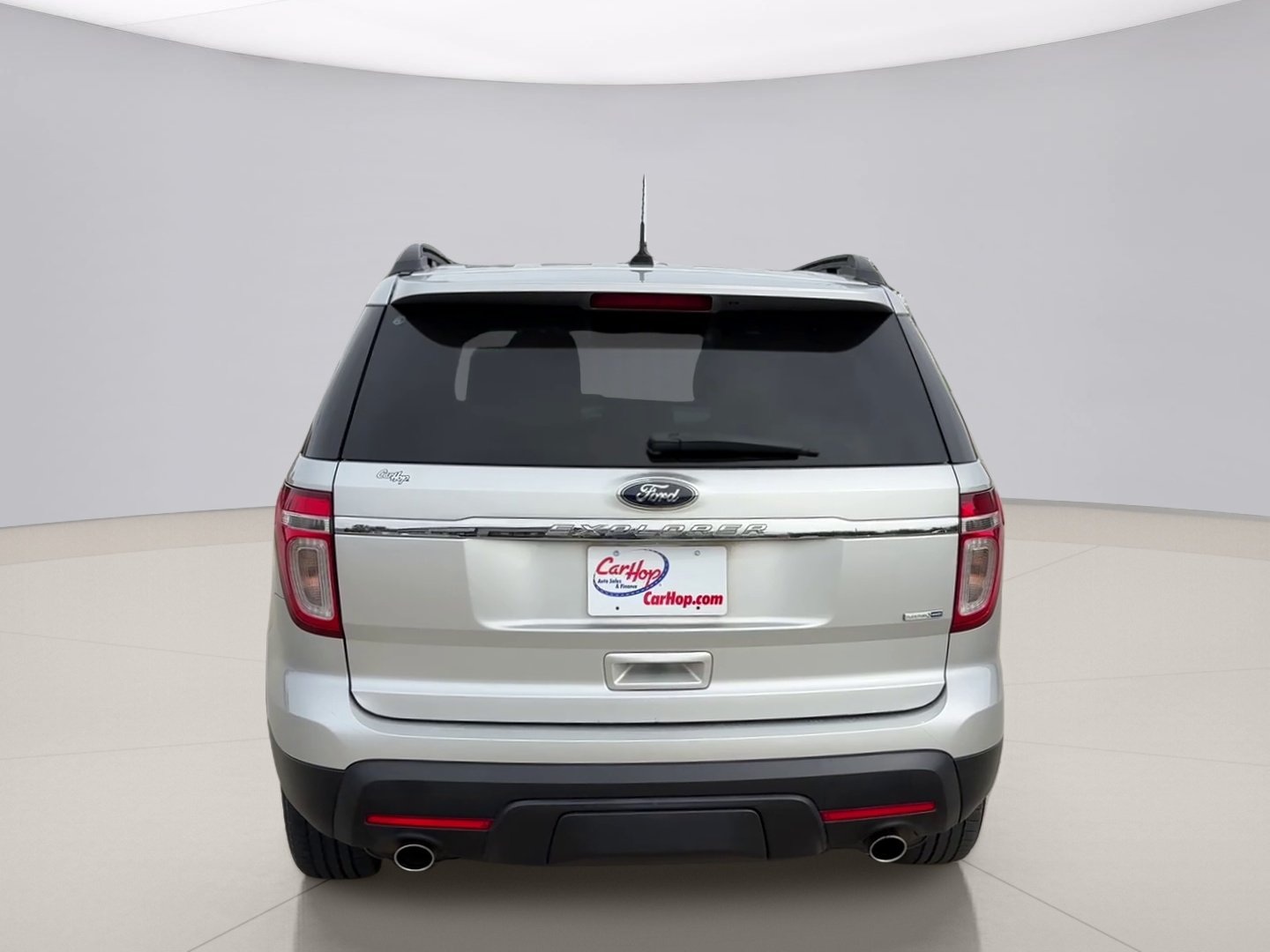 Used 2015 Silver Ford XLT image 4
