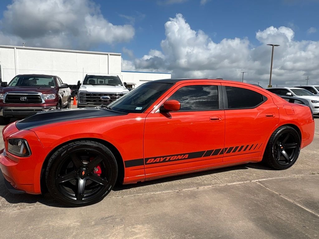 Used 2008 Orange Dodge R/T image 4