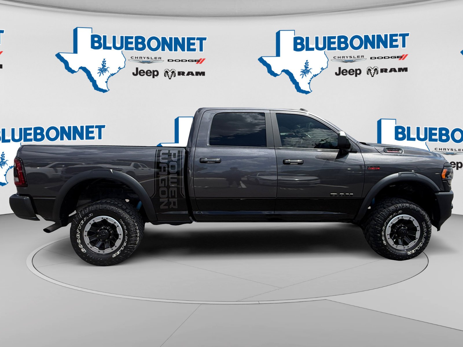 Used 2022 Granite Crystal Metallic Clearcoat Ram Power Wagon image 4