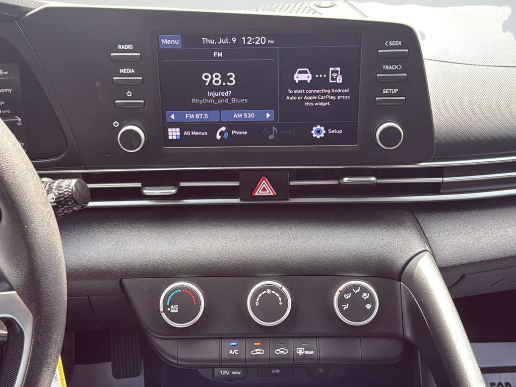 Used 2021 Blue Hyundai SE image 19