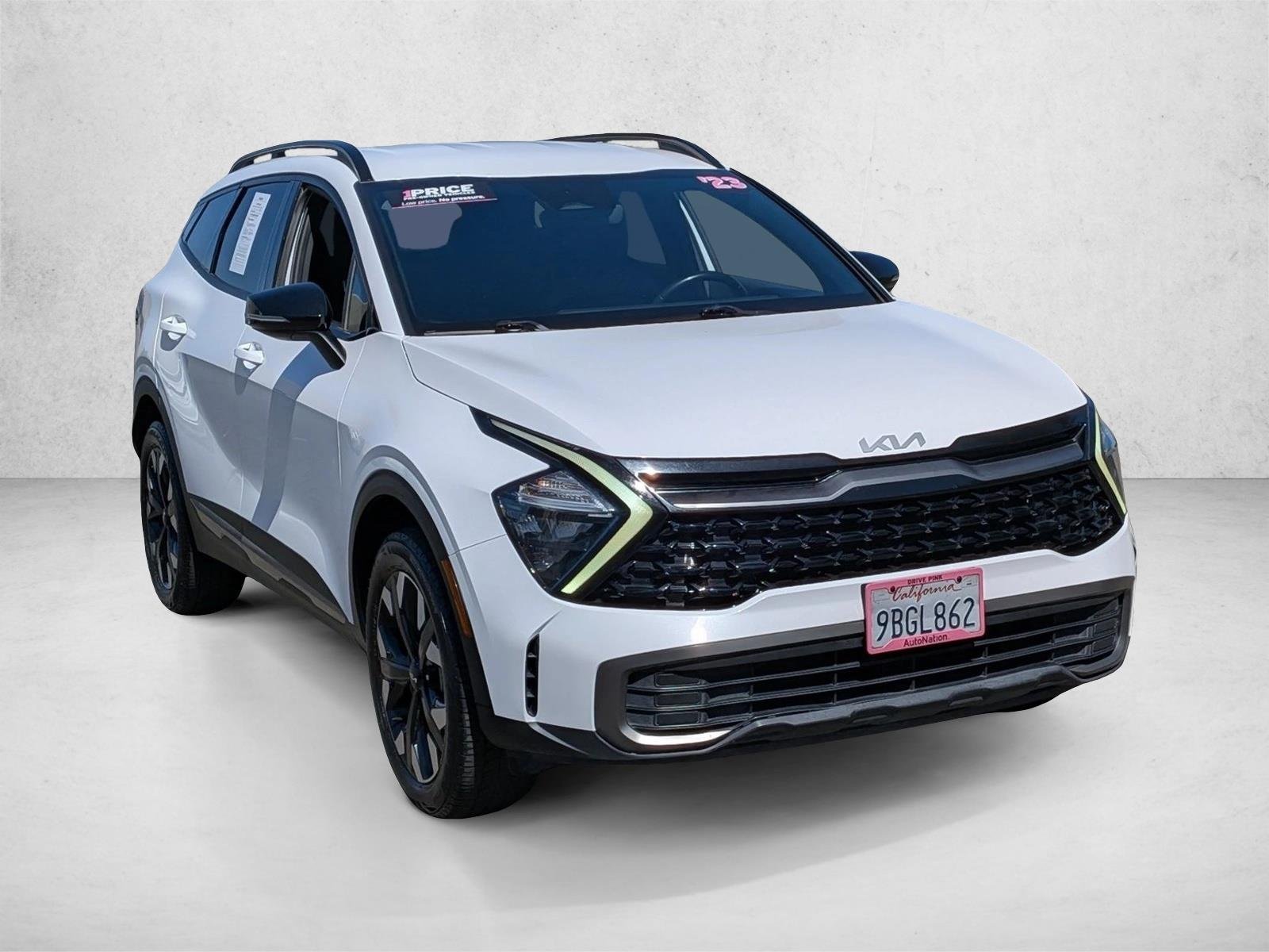 Used 2023 Glacial White Pearl Kia X-Line image 3