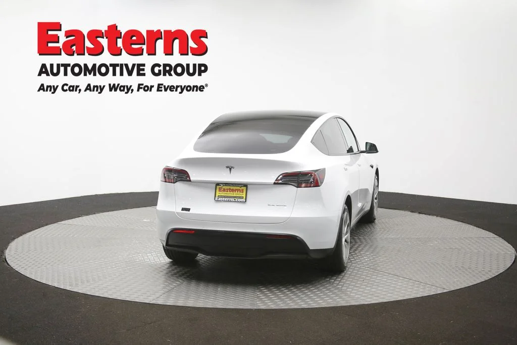 Used 2021 White Tesla Long Range image 33