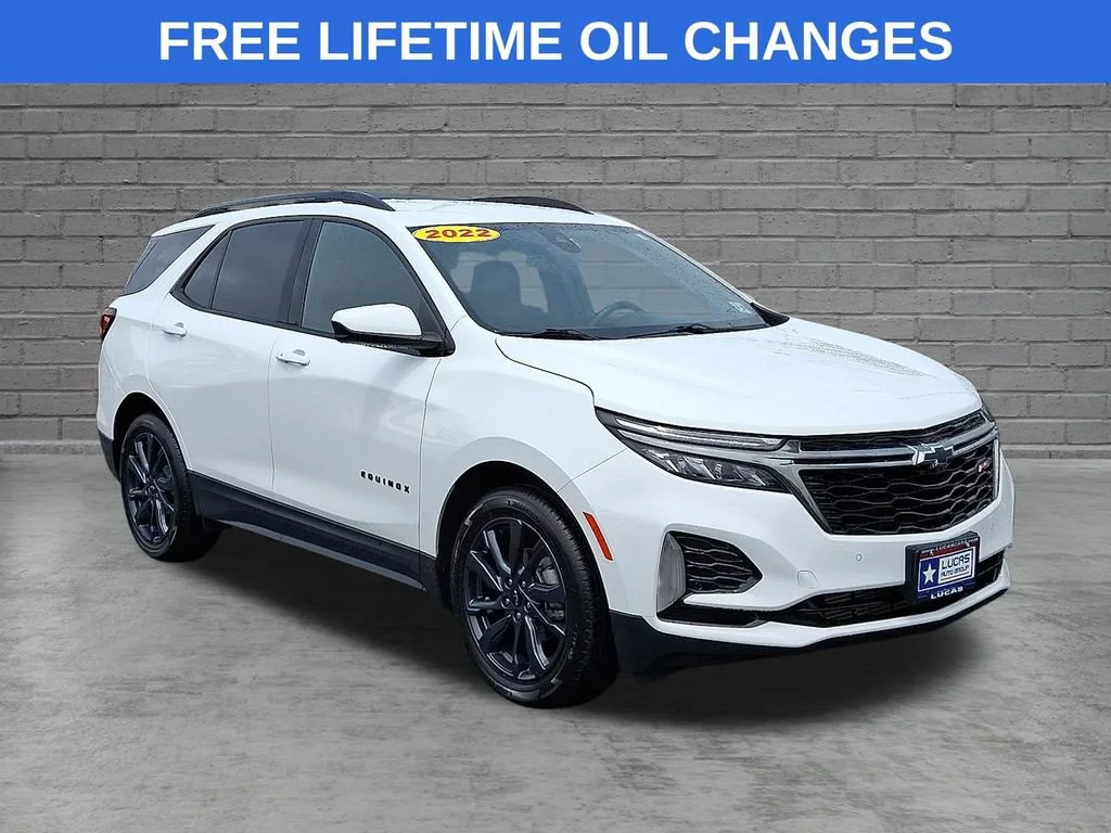 Used 2022 Summit White Chevrolet RS image 1