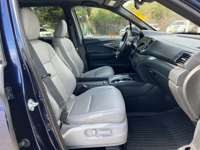 Used 2021 Obsidian Blue Pearl Honda EX-L image 9
