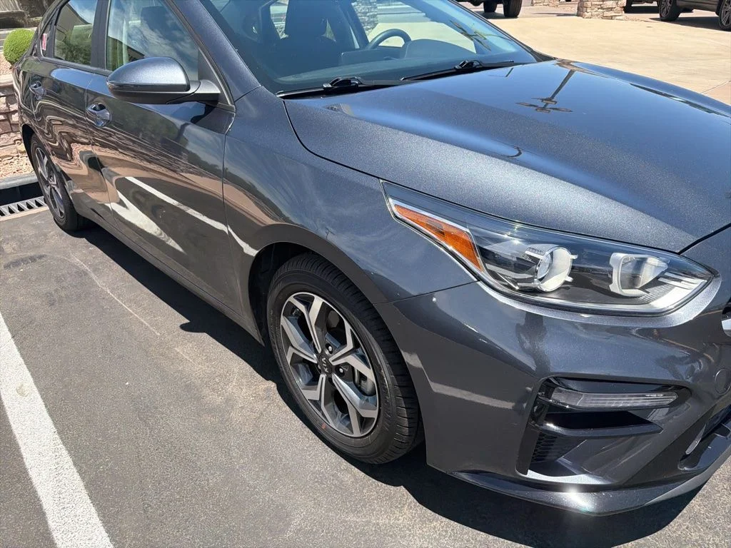 Used 2021 Gray Kia LXS image 7