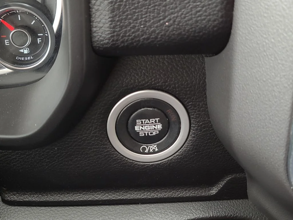 Used 2024 White Ram Big Horn image 26