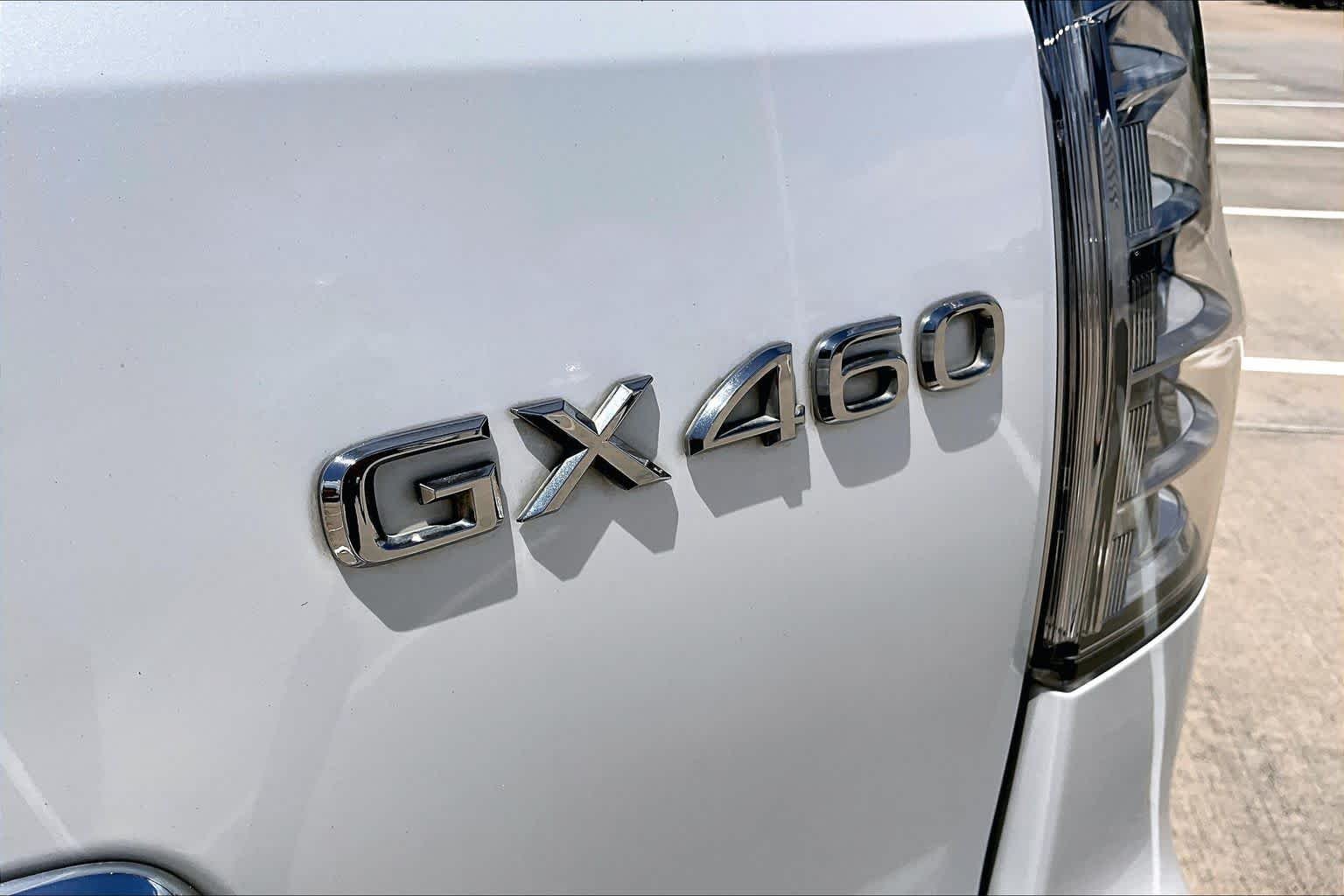 Used 2016 Starfire Pearl Lexus  image 9