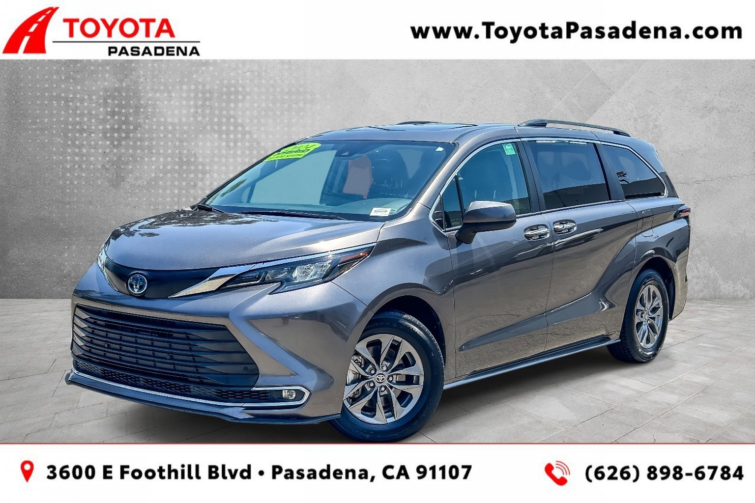 2024 Toyota Sienna XLE 7-Passenger Hybrid FWD's photo