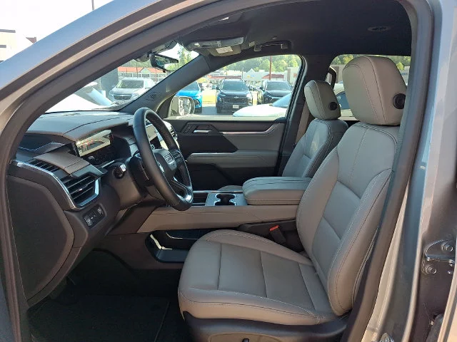 Used 2026 Silver GMC Elevation image 13