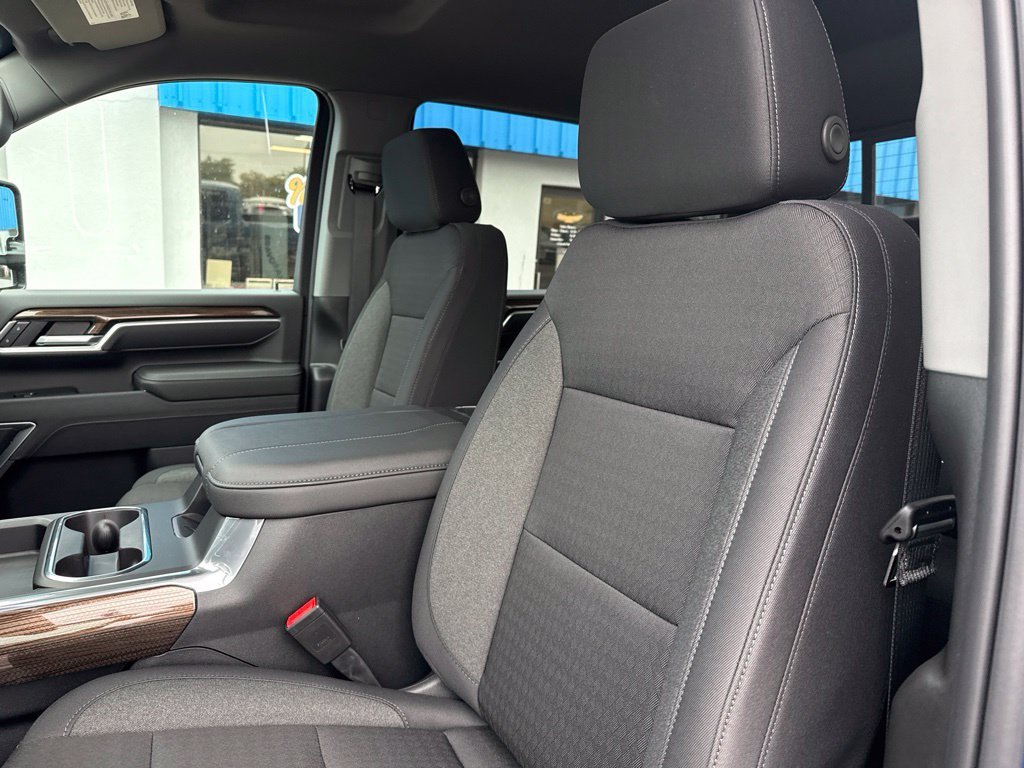 New 2026 Lakeshore Blue Metallic Chevrolet LT image 34