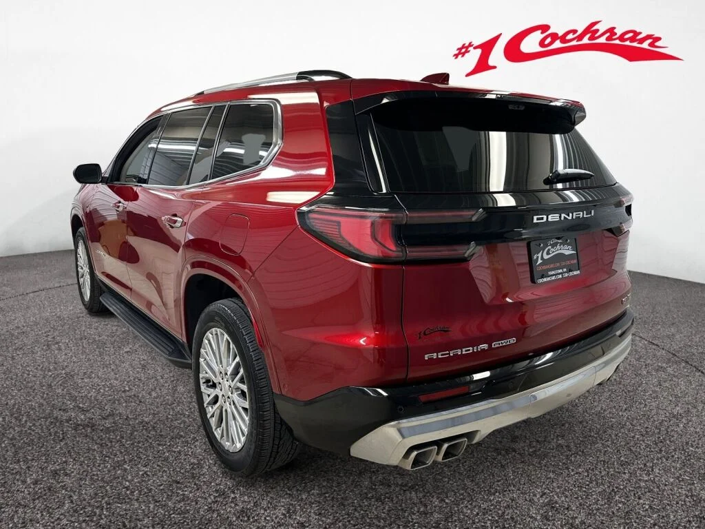2026 GMC Acadia Denali - Photo 24