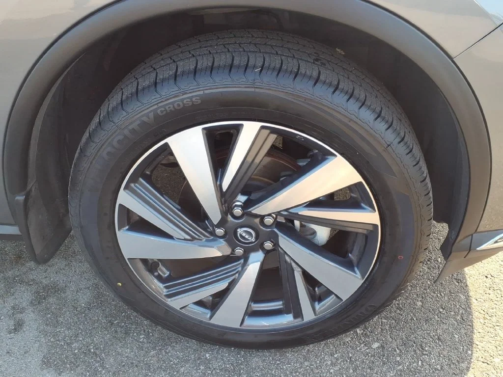 Certified Used 2024 Gray Nissan SL image 6