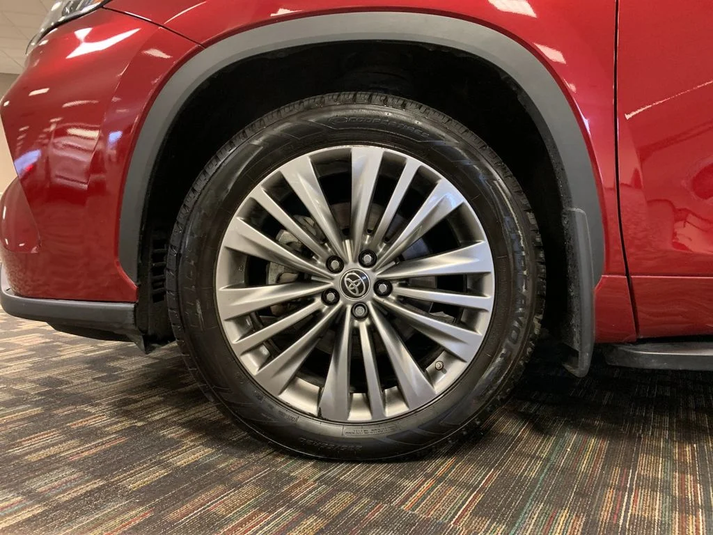 Used 2020 Red Toyota Platinum image 37
