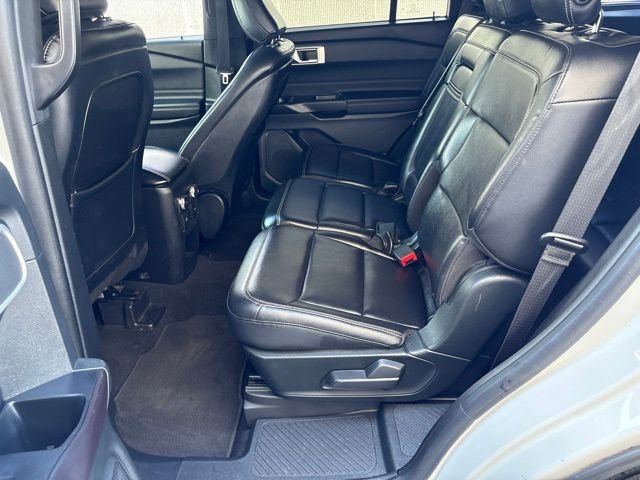 Used 2020 White Metallic Ford XLT image 30