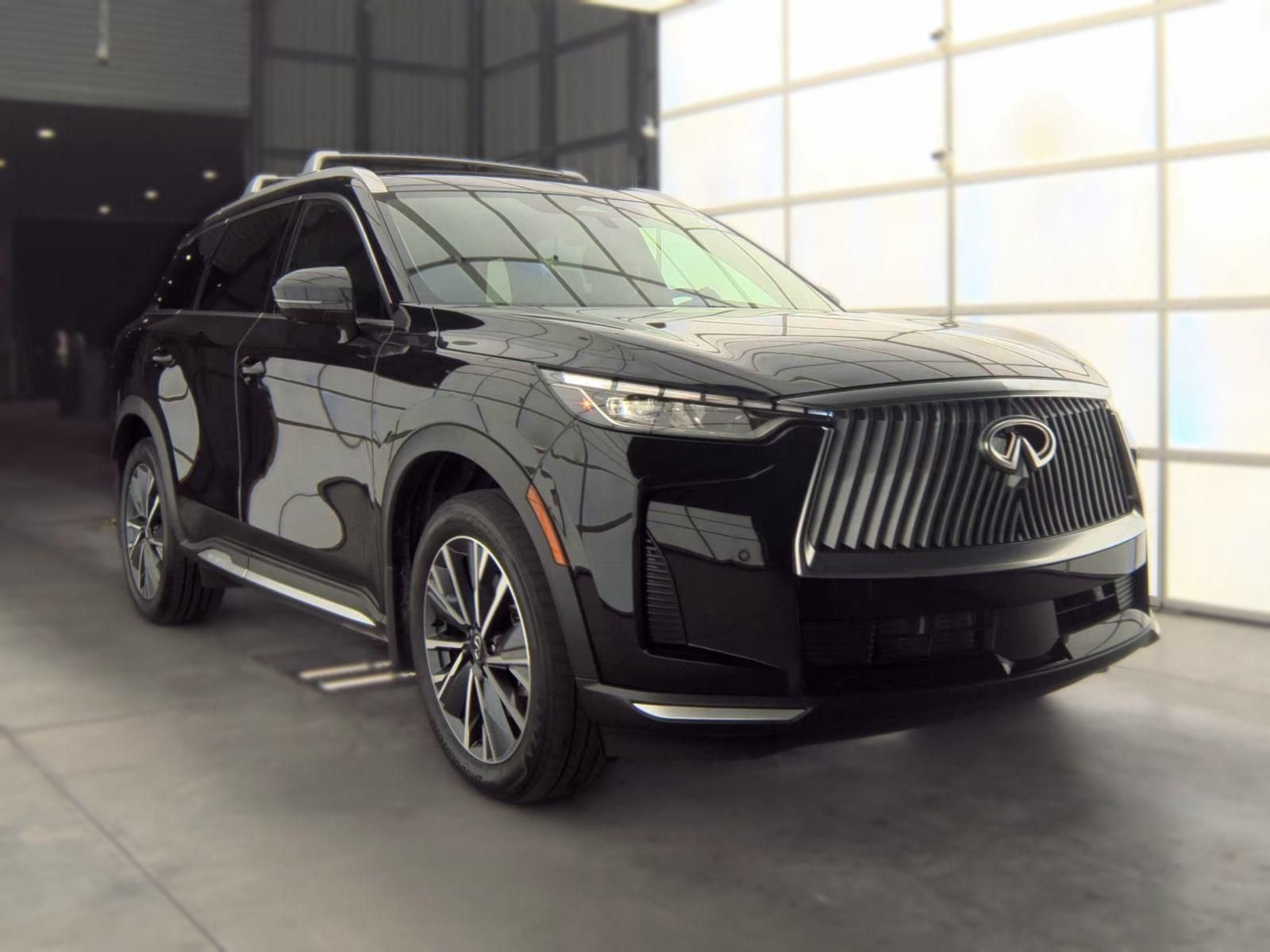 Certified Used 2026 Black INFINITI LUXE image 10