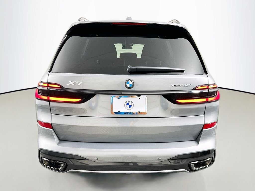 New 2027 Gray Metallic BMW xDrive40i image 6
