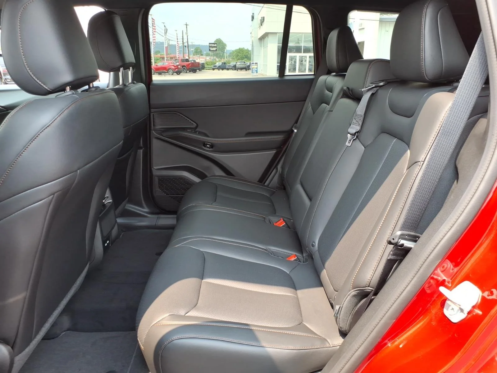 New 2026 Red Hot Pearlcoat Jeep Limited image 5