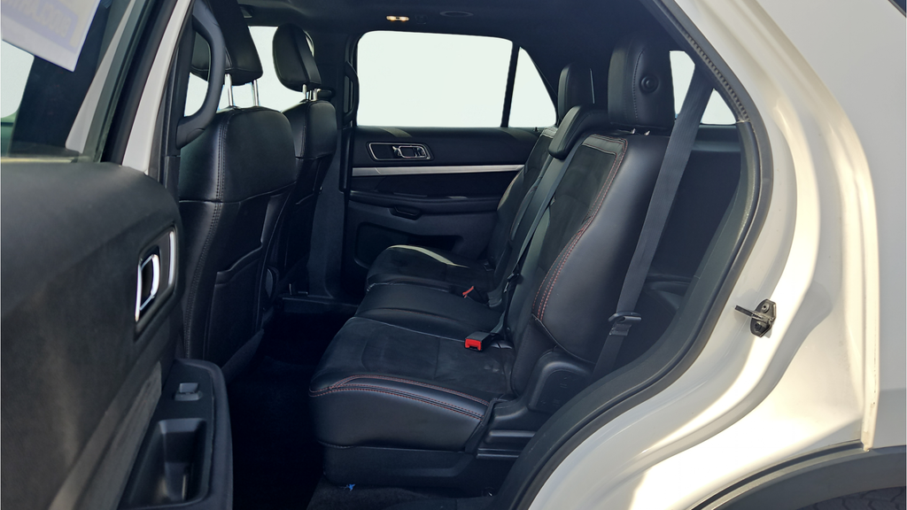 Used 2018 White Ford XLT image 21