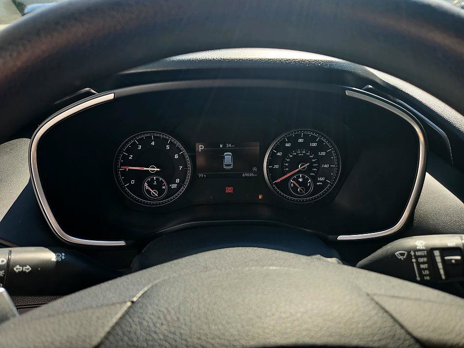 Used 2021 Shimmering Silver Hyundai SEL image 16