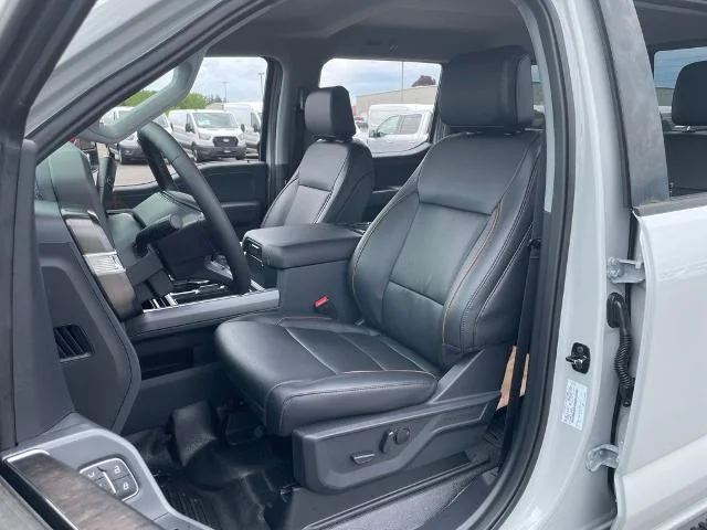 New 2026 Avalanche Gray Ford F-450® LARIAT® image 47