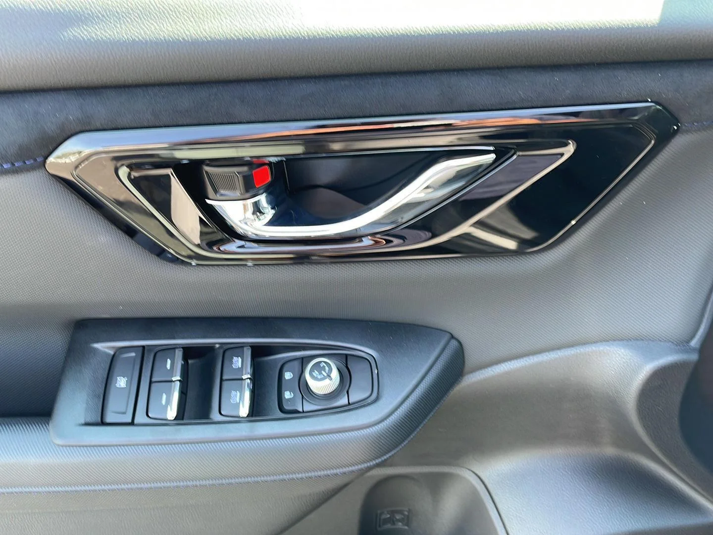 New 2026 River Rock Pearl Subaru Limited Hybrid image 11