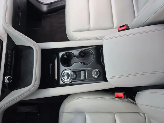 Used 2025 White Ford Active image 24