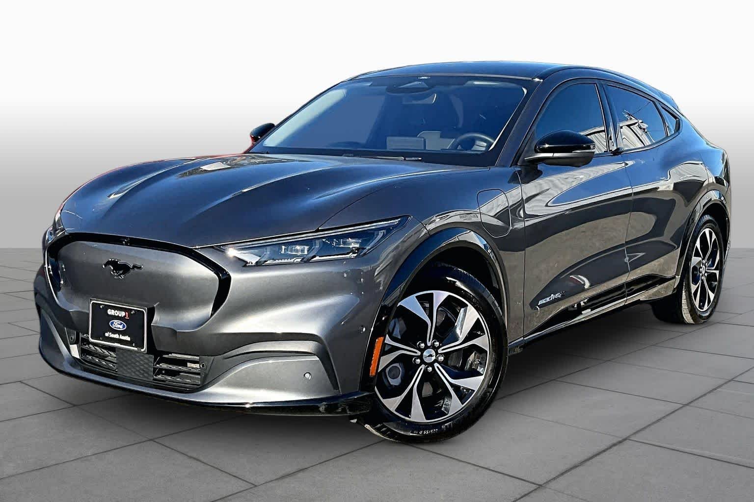 Used 2023 Carbonized Gray Metallic Ford Premium image 34