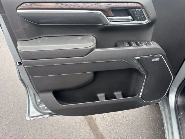 New 2026 Sterling Metallic GMC SLT image 11