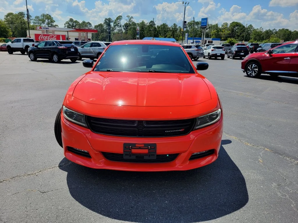 Used 2023 Orange Dodge SXT image 9