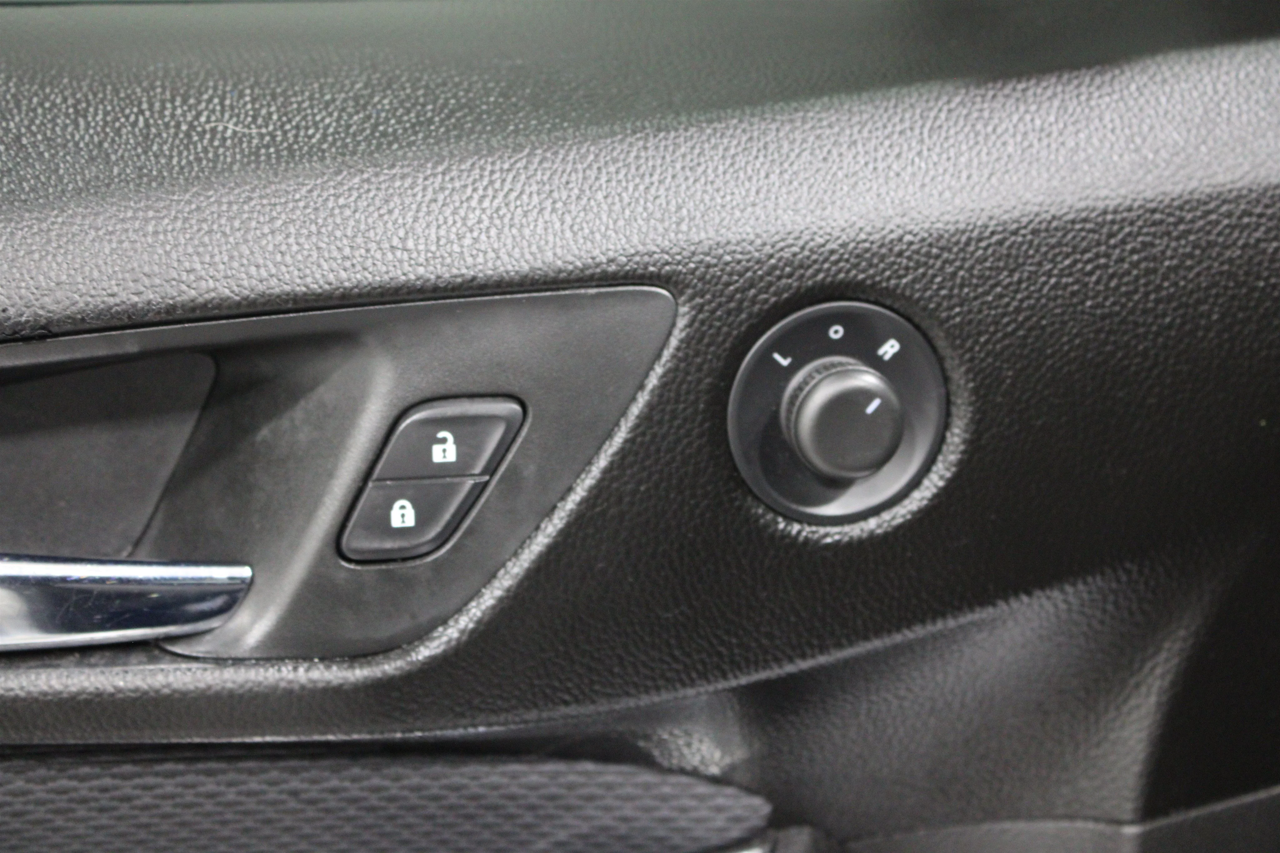 2019 Chevrolet Cruze LT - Photo 7