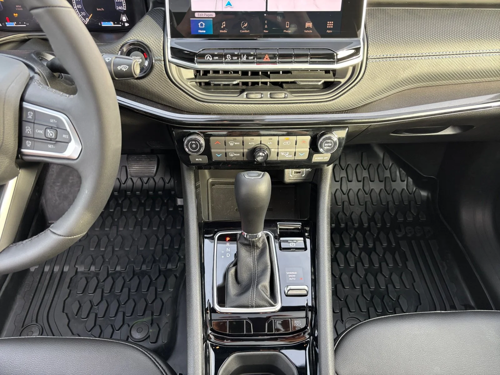 New 2026 Bright White Jeep North Altitude* 4x4, Pano Sunroof, Heated Seats, Wireless Charging Pad image 15