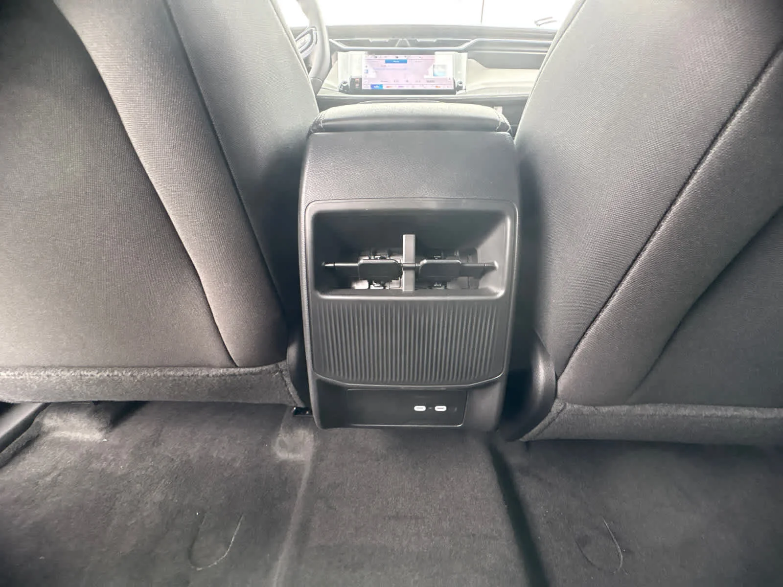 New 2026 Diamond Black Crystal Pearlcoat Jeep Laredo image 13