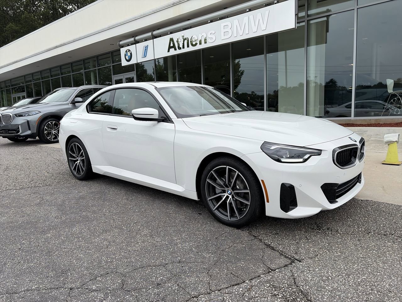 New 2026 Alpine White BMW 230i xDrive image 2