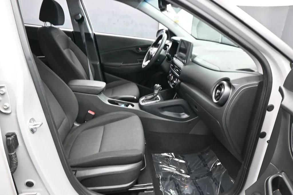 Used 2023 Cyber Silver w/Black Roof Hyundai SEL image 36