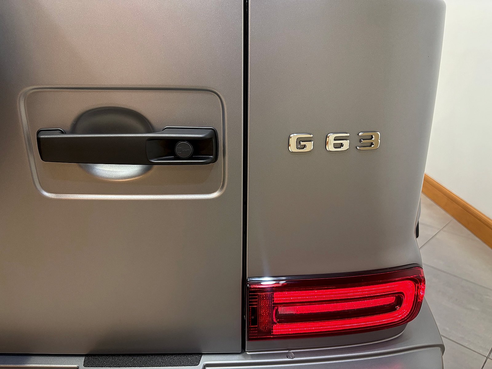 New 2027 MANUFAKTUR Platinum Magno Mercedes-Benz AMG® G 63 image 45