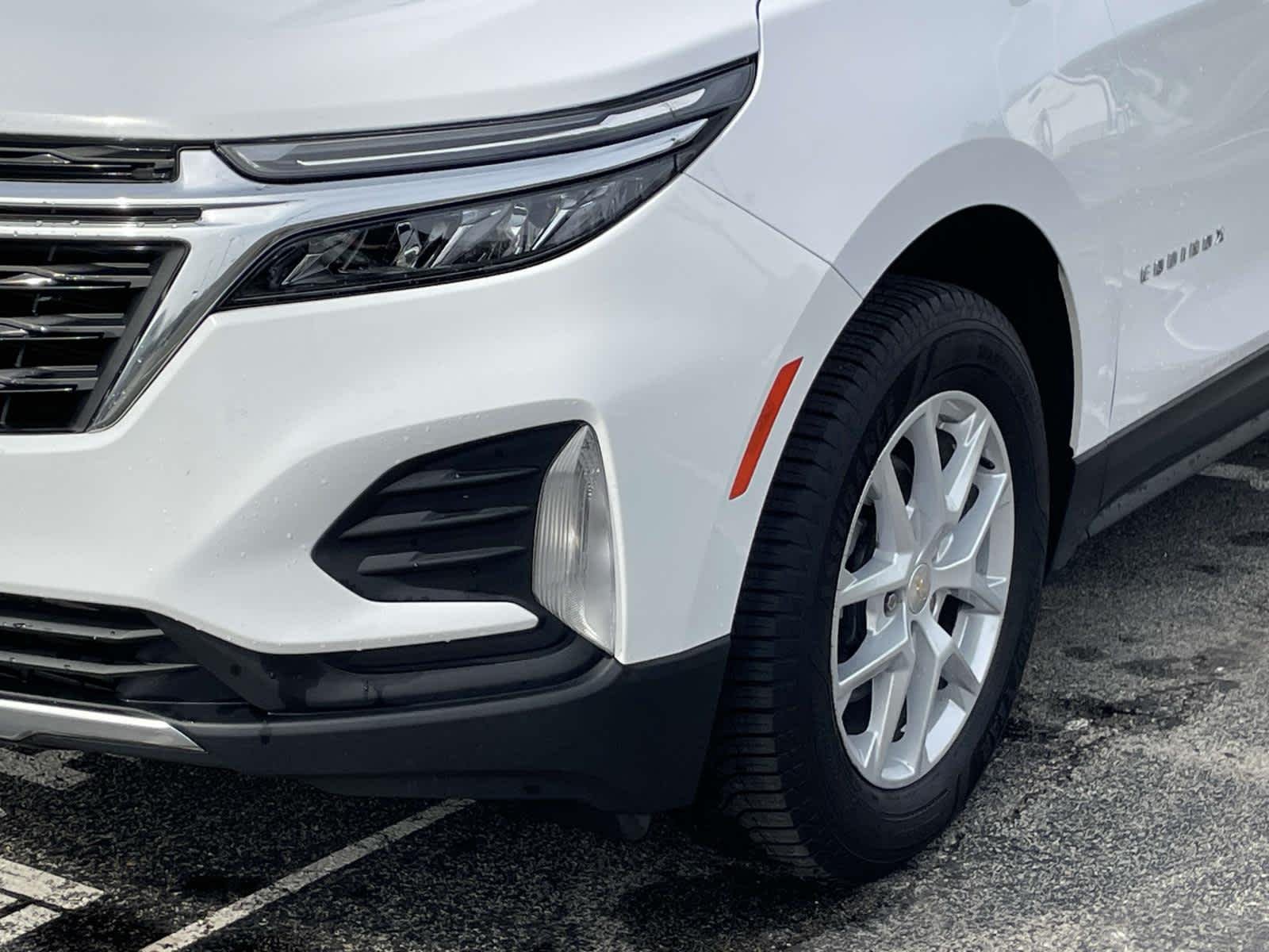 Used 2022 Summit White Chevrolet LT image 13