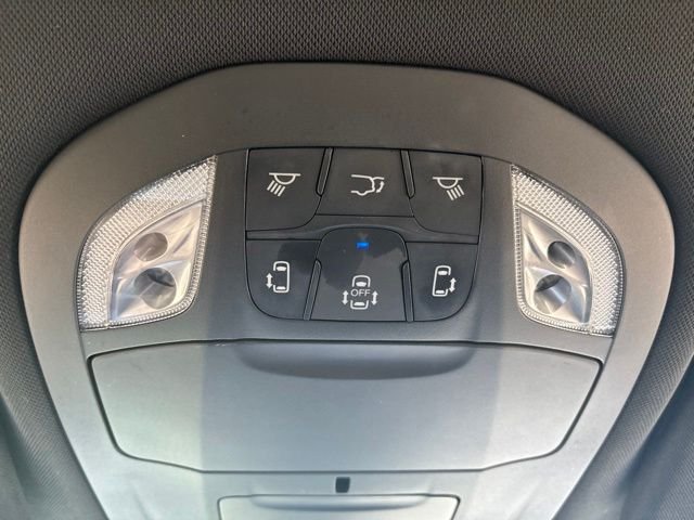 Used 2019 Bright White Clearcoat Chrysler Touring L image 29