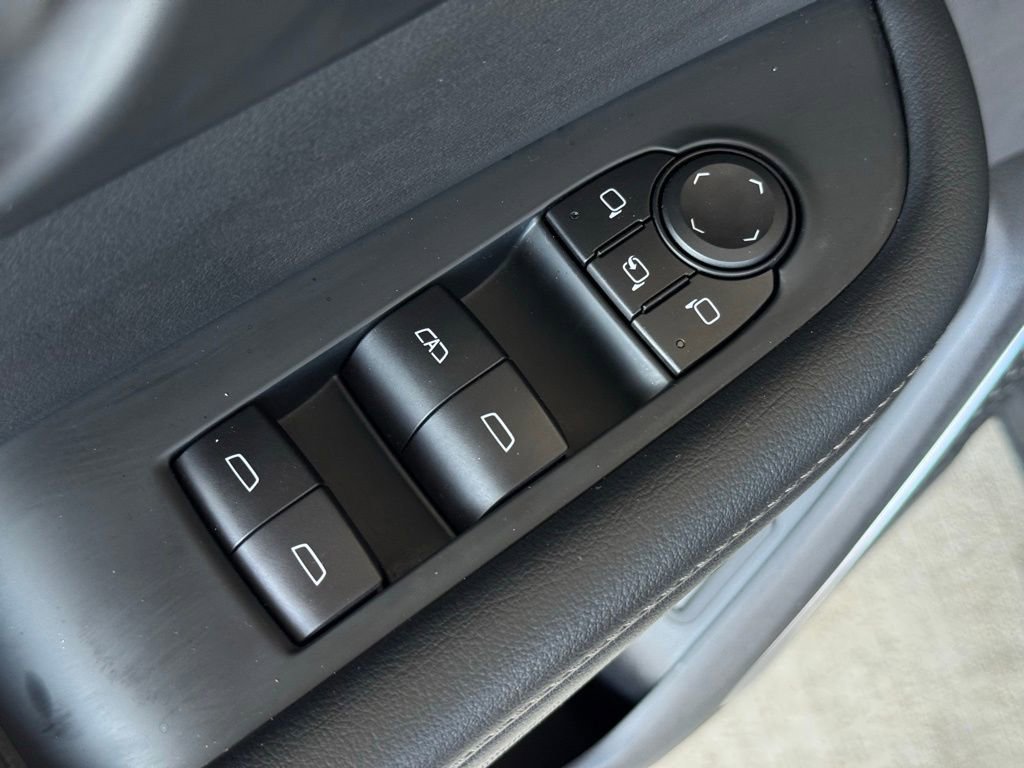 Used 2025 Ebony Twilight Metallic Buick Preferred image 30