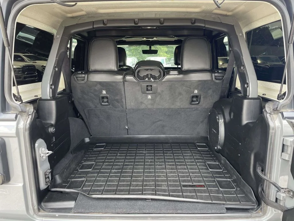 Used 2022 Gray Jeep Unlimited Sahara image 41