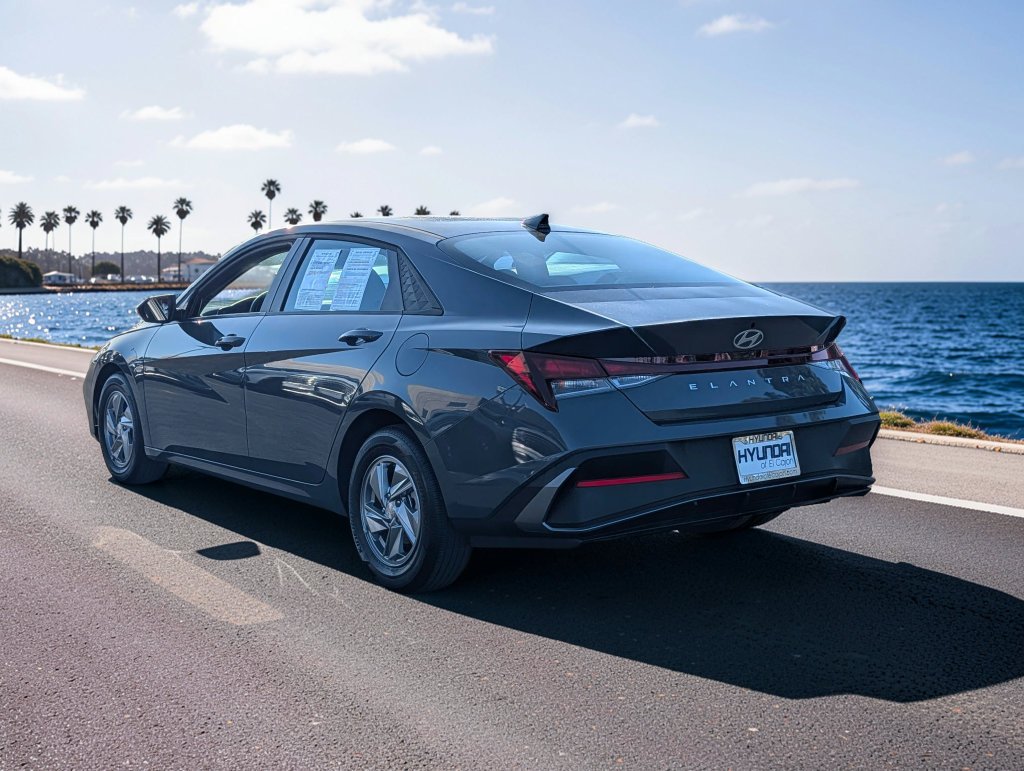 2026 Hyundai Elantra SE - Photo 7