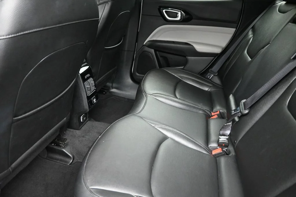 Certified Used 2025 White Jeep Limited image 14