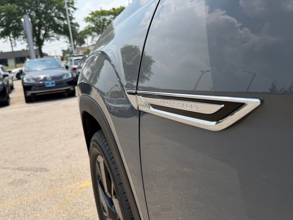 New 2026 Pure Gray Volkswagen 2.0T SE W/TECHNOLOGY image 5