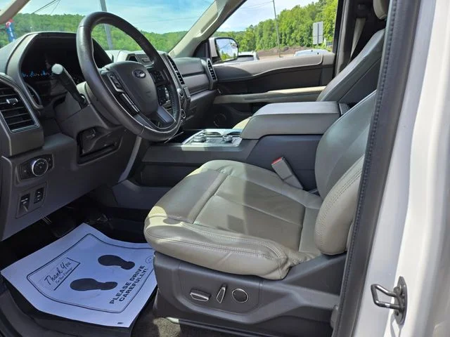 Used 2018 White Ford XLT image 10