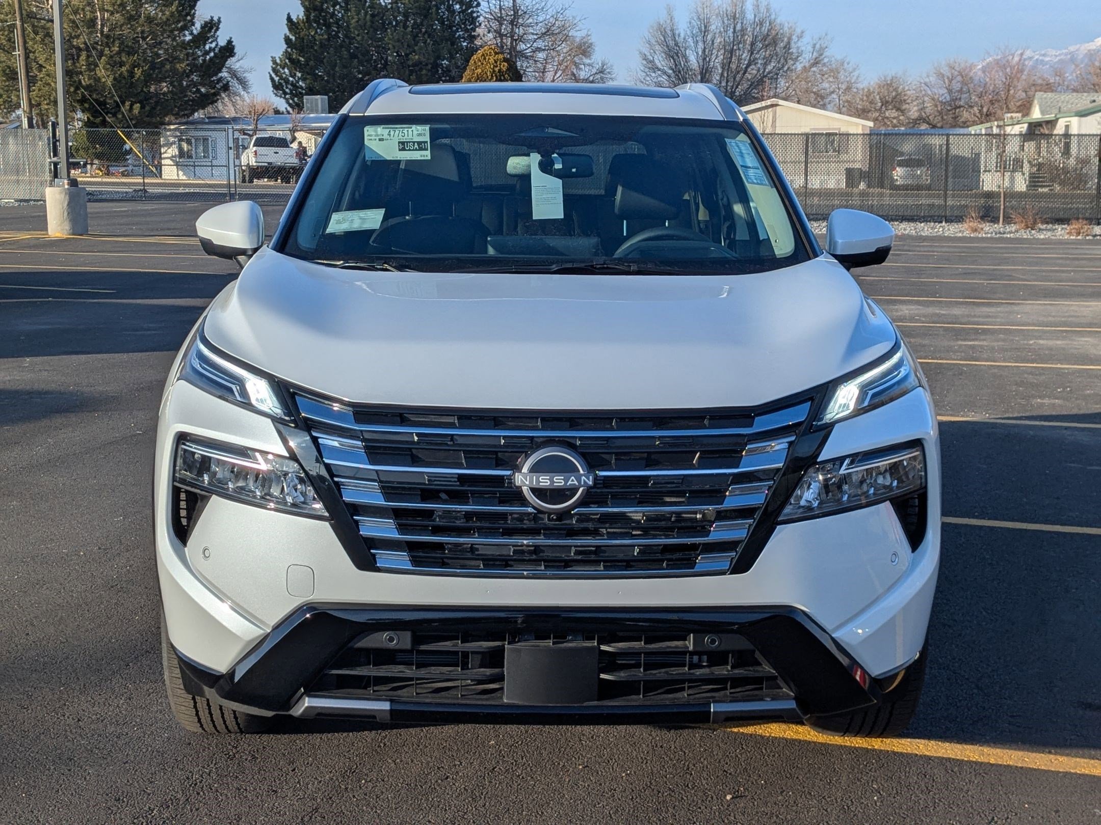 New 2026 Everest White Pearl Tricoat Nissan Platinum image 9