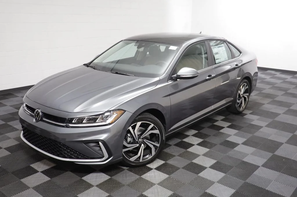 New 2026 Platinum Gray Volkswagen 1.5T SEL image 2