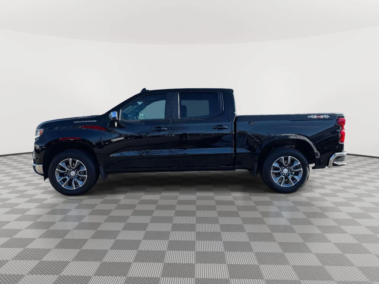Used 2026 Black Chevrolet 4WD Crew Cab Short Bed LT with 2FL image 4